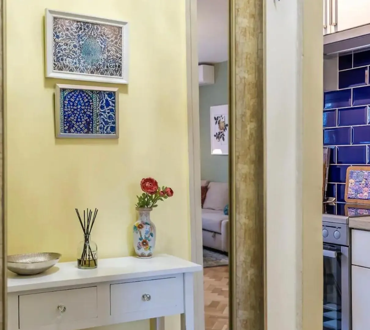 Elegant Escape By Buda Castle For Pleasure Seekers Budapešť Apartmán